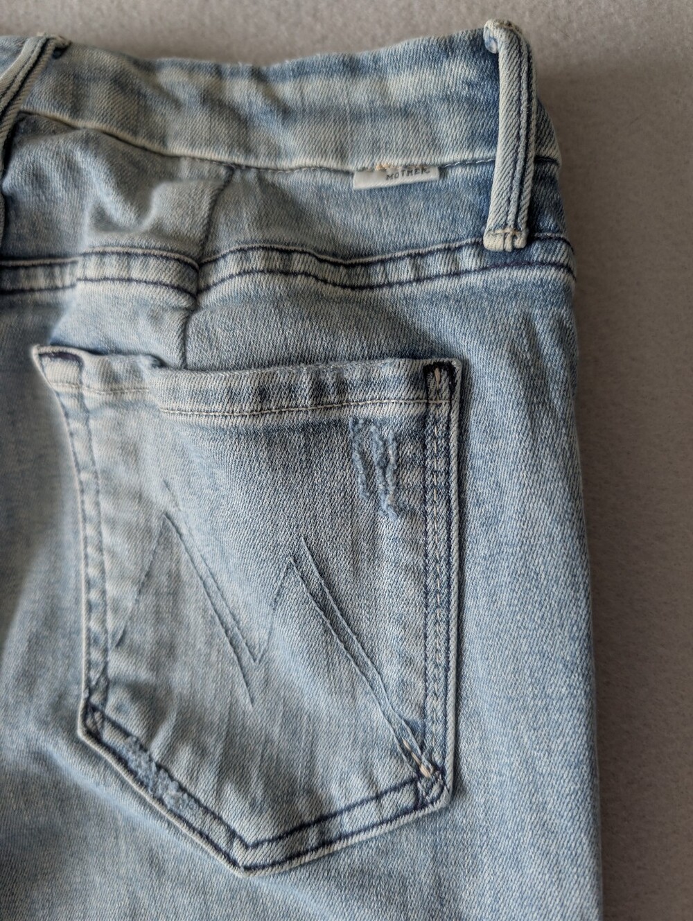 Mother The Looker Light Wash Distressed Skinny Jeans Sz 26 Women's Made In USA image 10